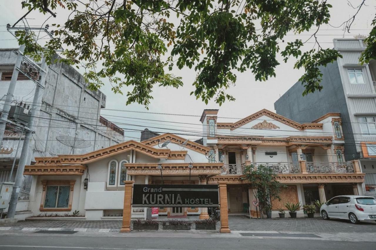 红多兹Plus酒店-楠榜丹绒卡朗2号 班达楠榜 外观 照片